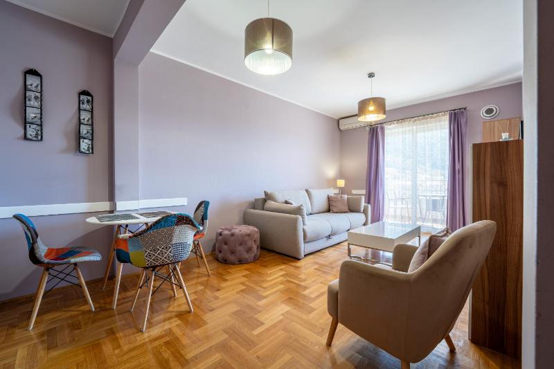 Lovely Studio with Panoramic City View — комфортный отель в Будва