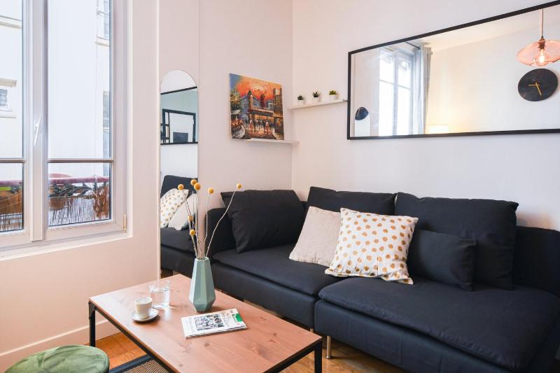 GuestReady - Superbe apt 15mins du Pere Lachaise — отель в Париже, Франция