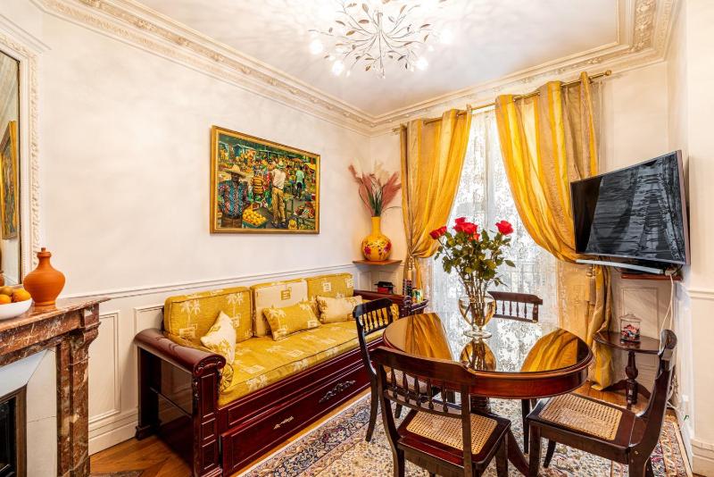 GuestReady - Appartement cosy proche Parc Monceau — отель в Париже, Франция