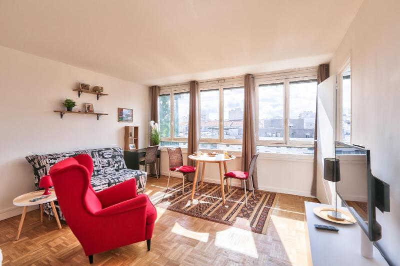 Цены на GuestReady - Magnifique Appartement Parisien в Париже