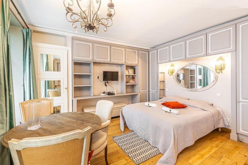 GuestReady - Lux Studio - In Le Marais — отель в Париже, Франция