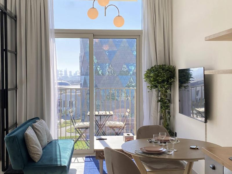 Цены на Lux BnB Collective-1 -Dubai Hills в Дубае