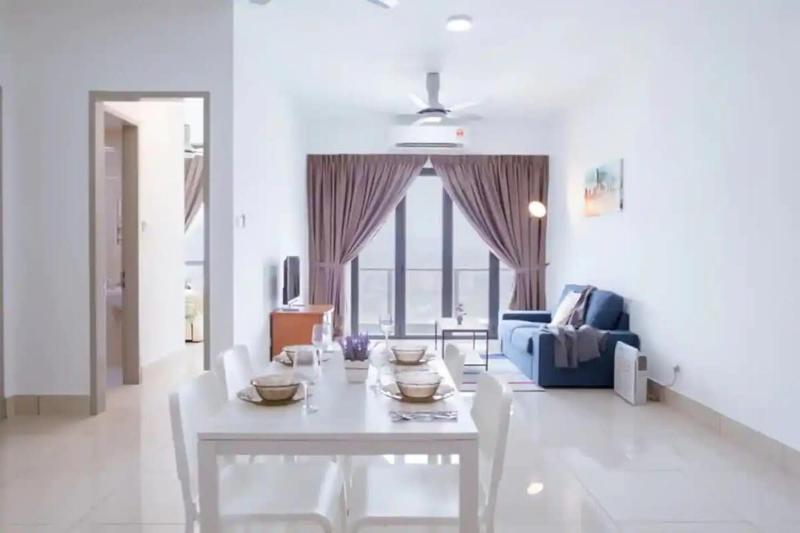 A Stylish 2BR One Residence near Sunway Velocity — забронировать отель в Куала-Лумпуре