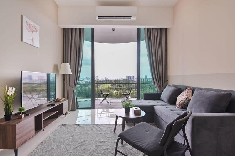 Цены на Lux & Stylish 2BR Apt at KLGCC Free Parking в Куала-Лумпуре