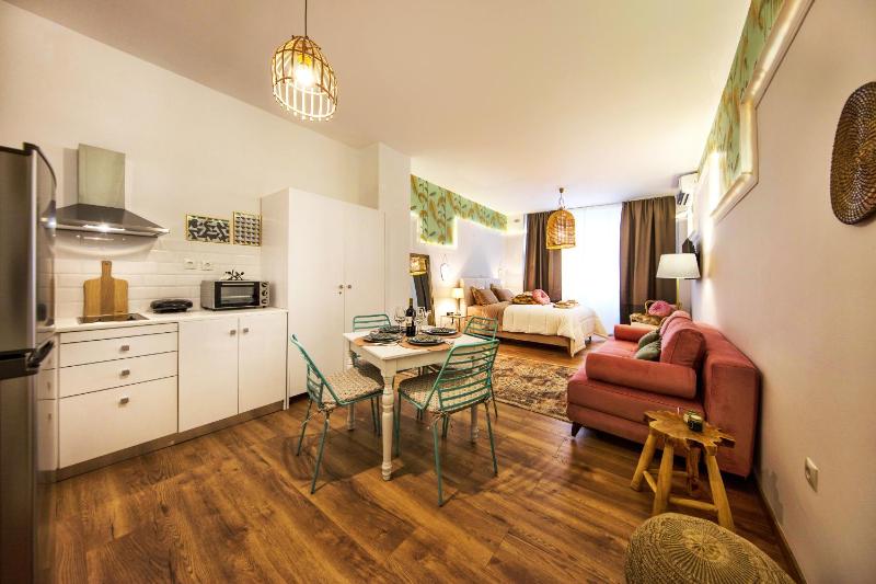 Exquisite apartment in the center of Athens — отзывы гостей и цены