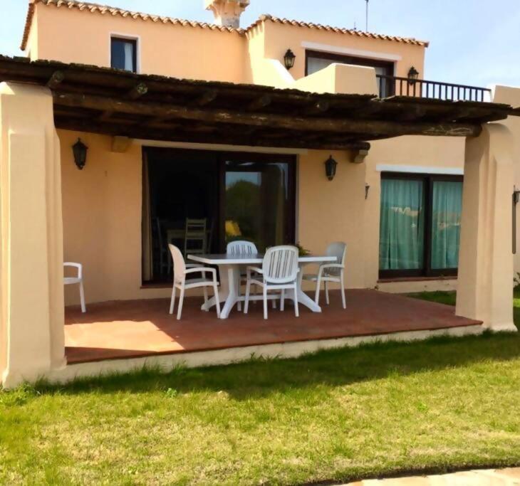 Villa Claudia a Stintino - Lussuosa villa con piscina