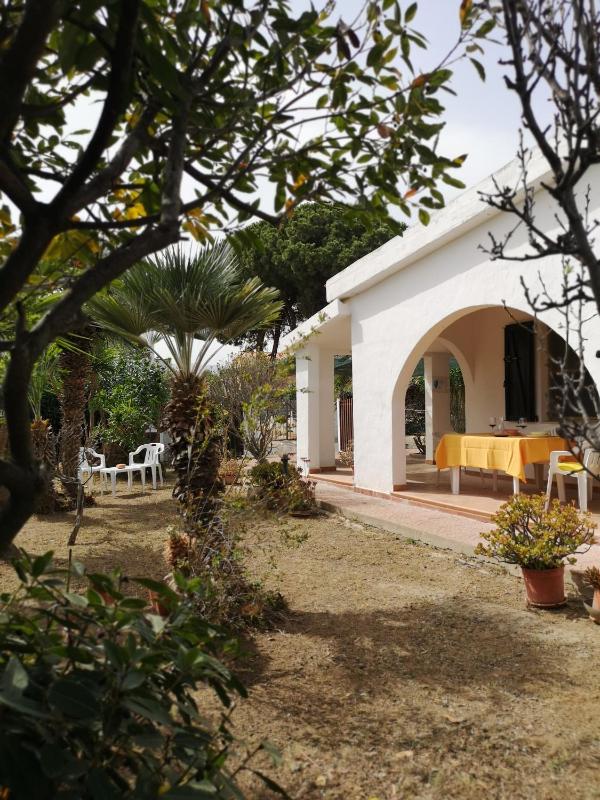 Villa Lory a Porto Columbu - Ampia casa vicino alla spiaggia