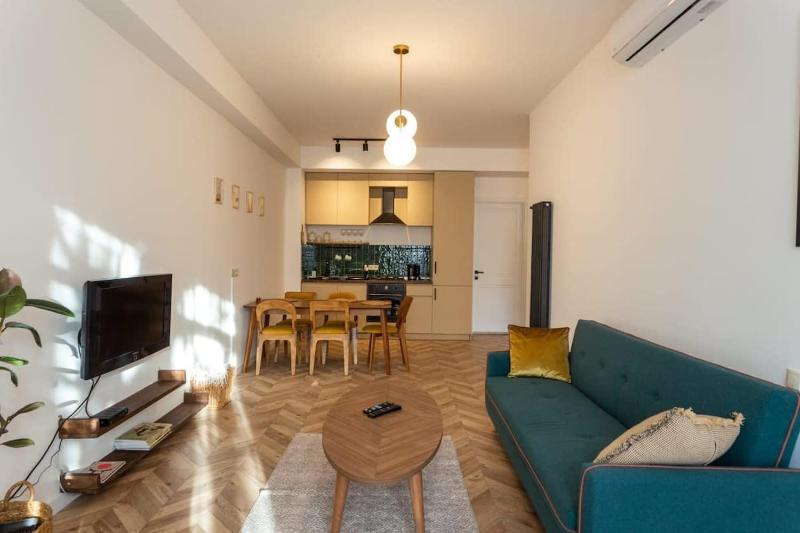 Bright Stylish 1BR Apartment — отзывы гостей и цены