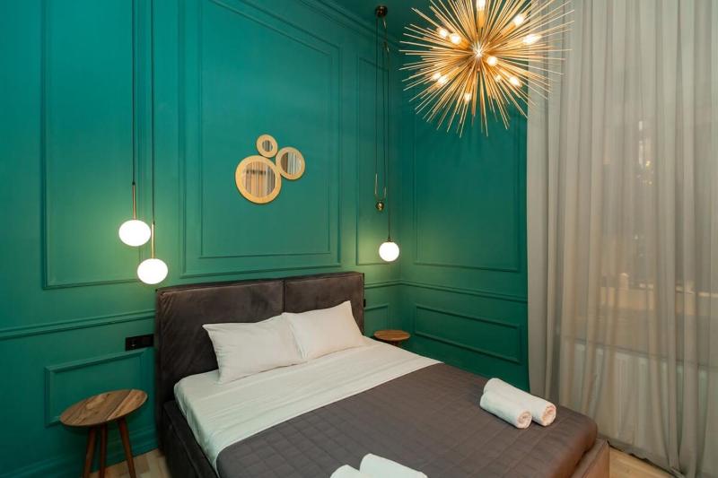 Stylish 2BR Apartment in The center of Tbilisi — отель с удобствами в Тбилиси