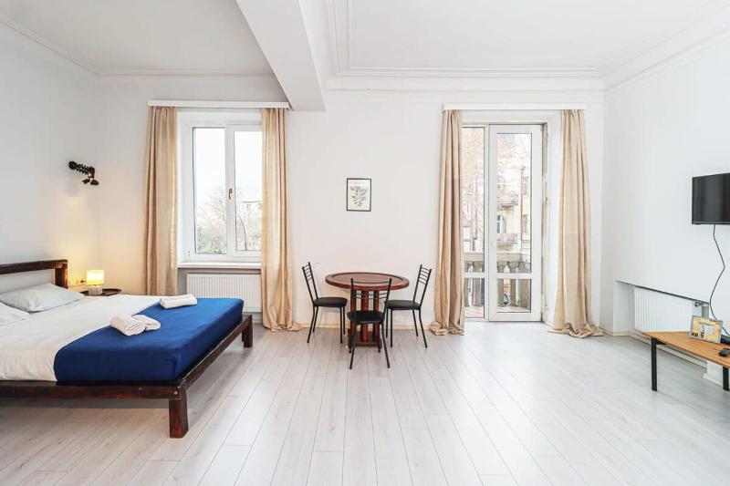 Super Central and Cozy Apartment Next to Stamba — отзывы гостей и цены