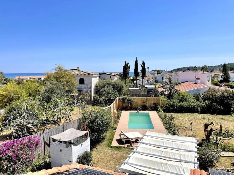 Casa Priscilla a Porto Columbu - Lussuoso apt con piscina