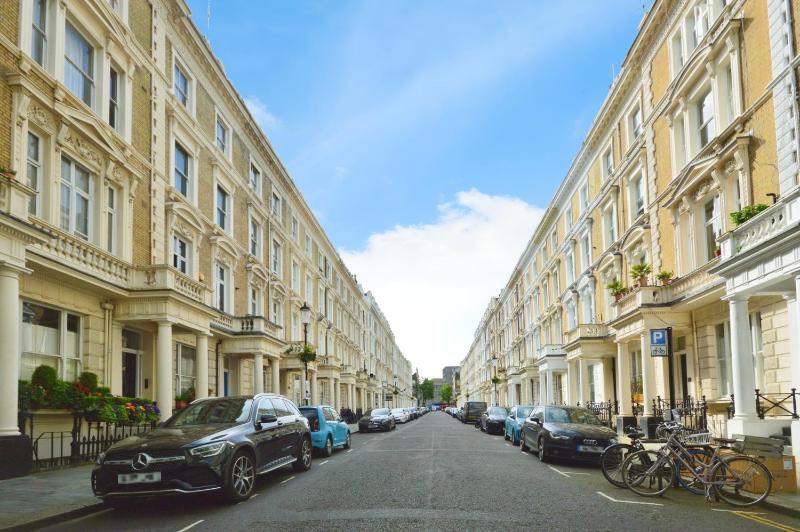 Notting Hill Guest House — отель с удобным расположением в Лондоне
