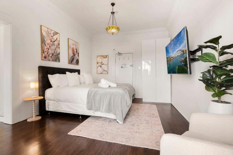 Цены на Lovely Apartment in Darlinghurst в Сиднее