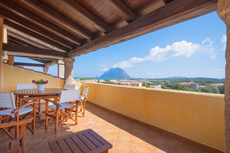 AMBRA Holiday Rooms a Porto San Paolo - Oasi relax