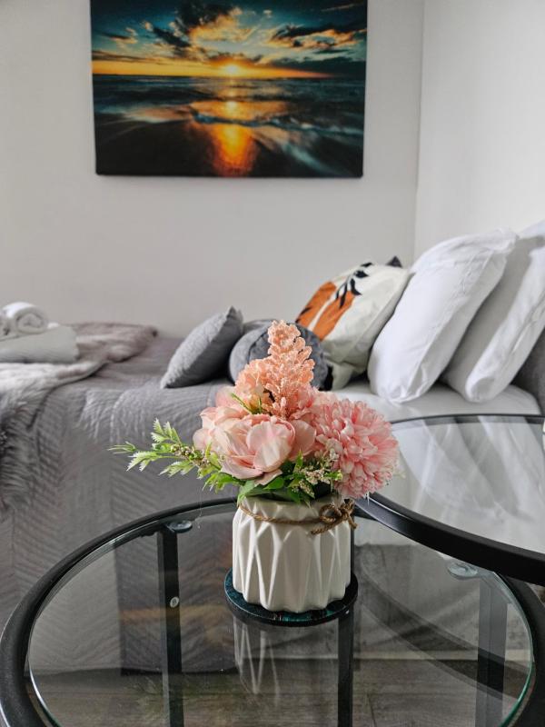 Цены на Stylish Studio near Kensal Green (E) в Лондоне
