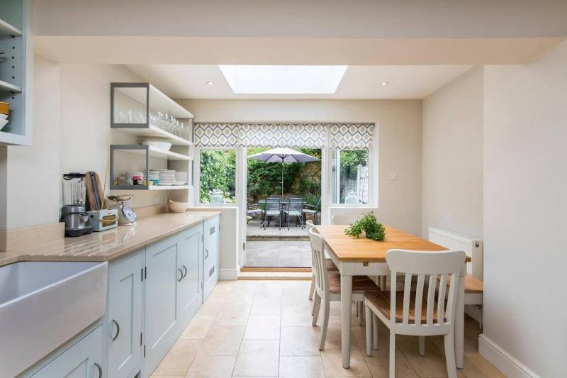 Delightful 2 Bed House in Stylish Fulham — отзывы гостей и цены