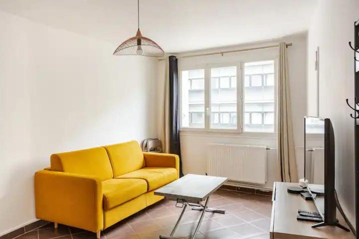 Superbe Studio Paris Gambetta — комфортный отель в Париже