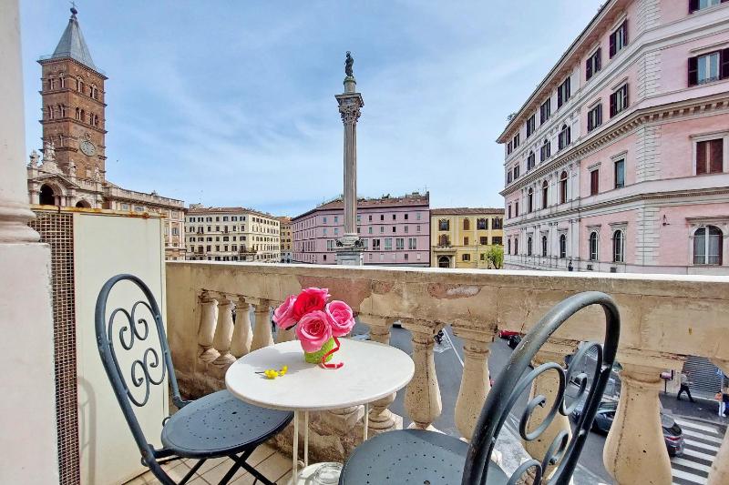 Domus Maggiore — забронировать отель в Риме