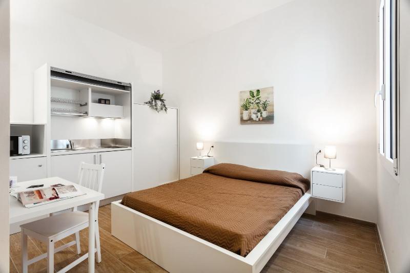 Lena's Rooms a Olbia - Accoglienti camere in centro