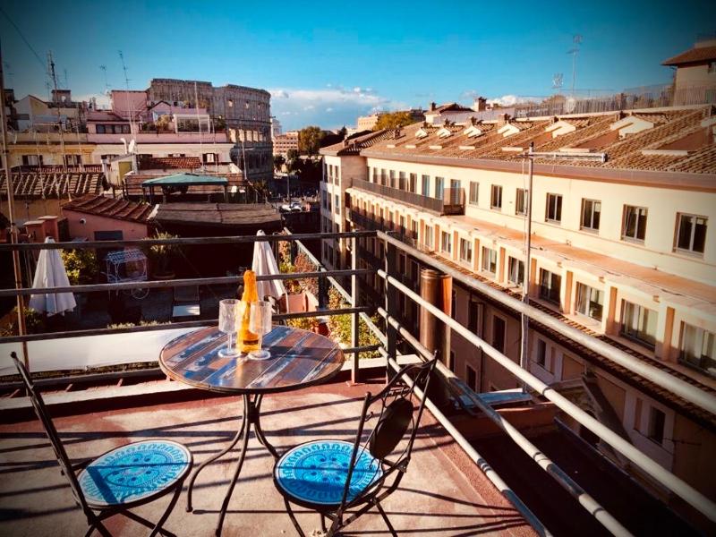 Attico loft & rooftop Colosseo — забронировать отель в Риме