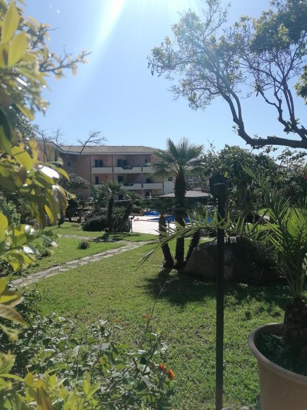 Delizioso Attico a Santa Teresa: Casa con Piscina