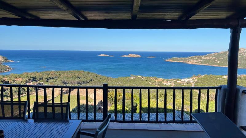 Paradiso a Porto Cervo - Lussuosa Casa con Piscina