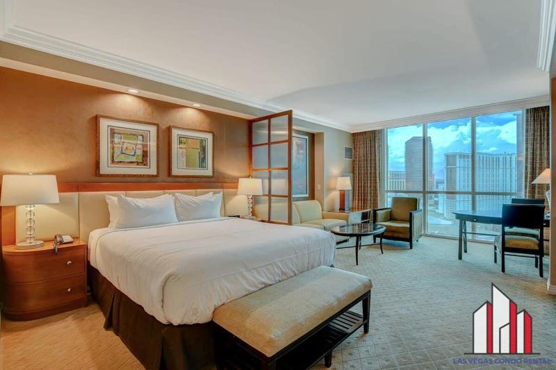 MGM Signature-24-709 Strip View Jacuzzi Studio — отзывы гостей и цены