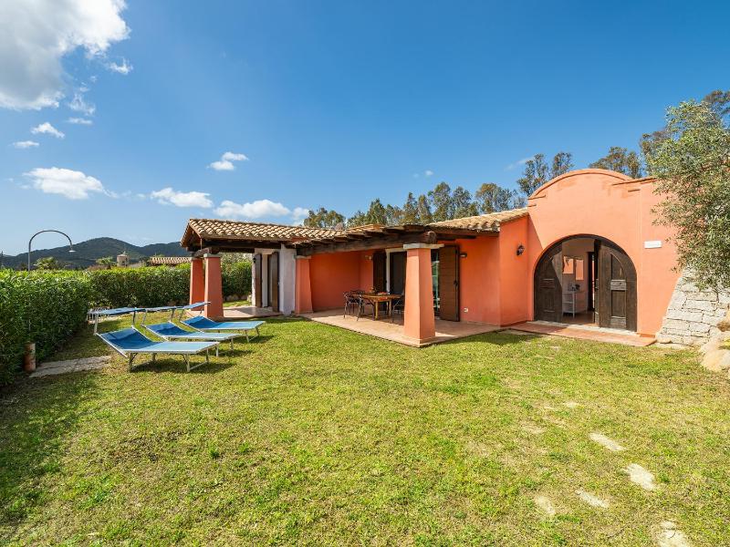 Villa Arenada a Costa Rei - Gioiello Vicino al Mare