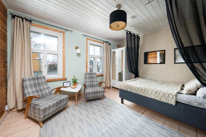 Garden Studio next to Telliskivi & Old Town — комфортный отель в таллине