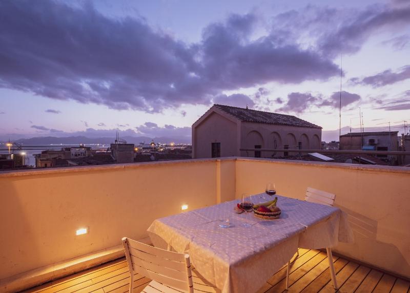 Blue Domus a Cagliari - Appartamento con vista mare