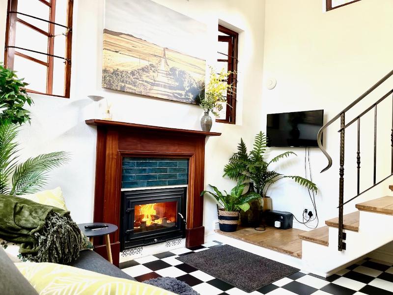 Charming Newlands Tiny House — отель с удобствами в Кейптауне