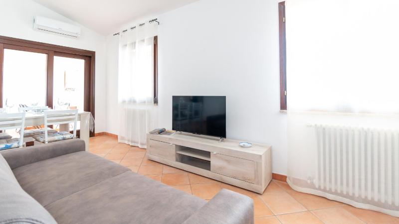 Zenzerino a Càbras - Spazioso apt con vista panoramica