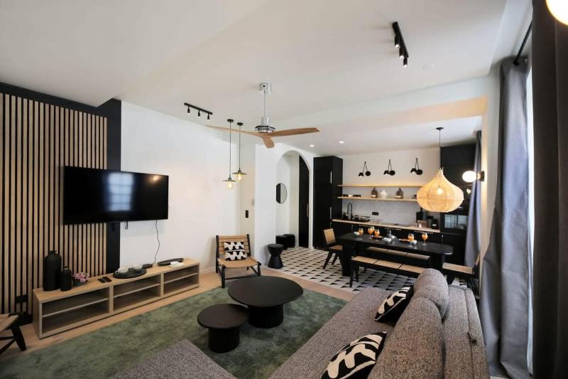 Appartement familiale sauna Paris 10 - 8P — отель в Париже, Франция