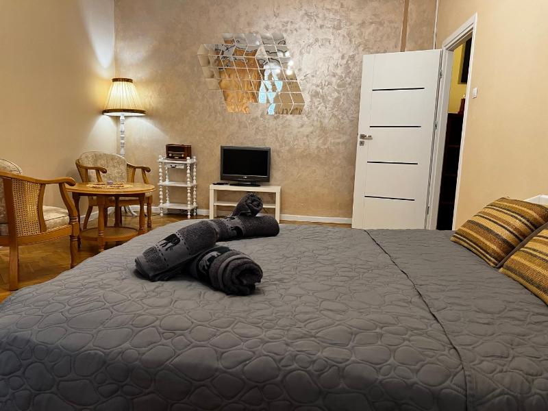 Цены на Cozy apartment in the centre of Warsaw в Варшаве