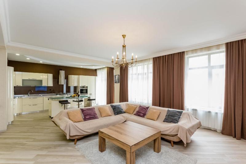Centered Living — отель в Тбилиси, Грузия