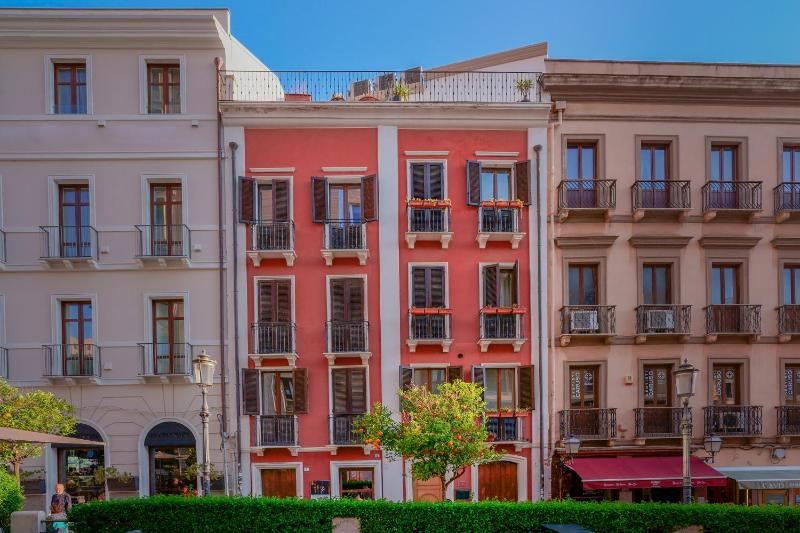 Le Suite Sul Corso a Cagliari - Lussuoso hotel storico