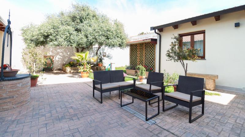 Domo Mea a Càbras - Moderno appartamento con giardino