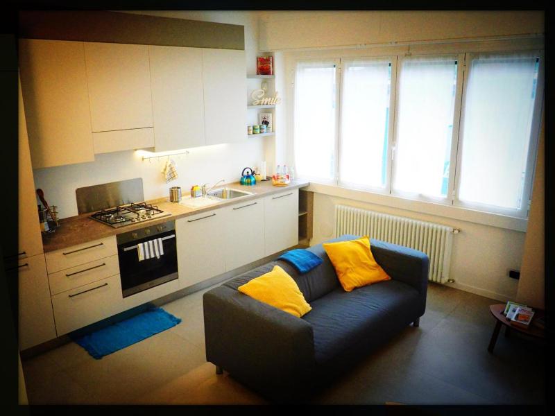 SMILE HOUSE. Intero trilocale 15 min. dal Centro — отель в Милане, Италия