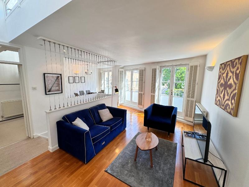The Heart of Kensington Mews - 3 BEDROOMS HOUSE-Private entrance-Hyde Park walk away-Green Park 9 minutes underground- The best of London with glamour of Kensington — отель с удобствами в Лондоне