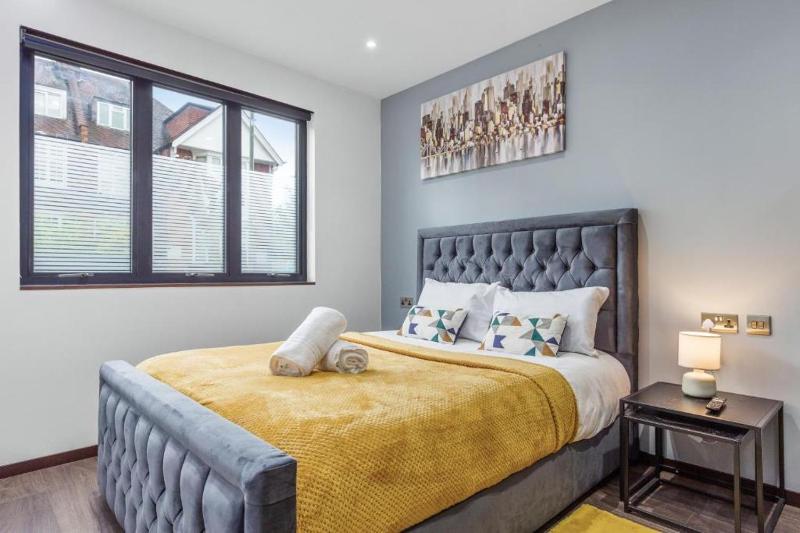 Serviced Golders Green Apartment near Camden London - 2 — отель с удобным расположением в Лондоне
