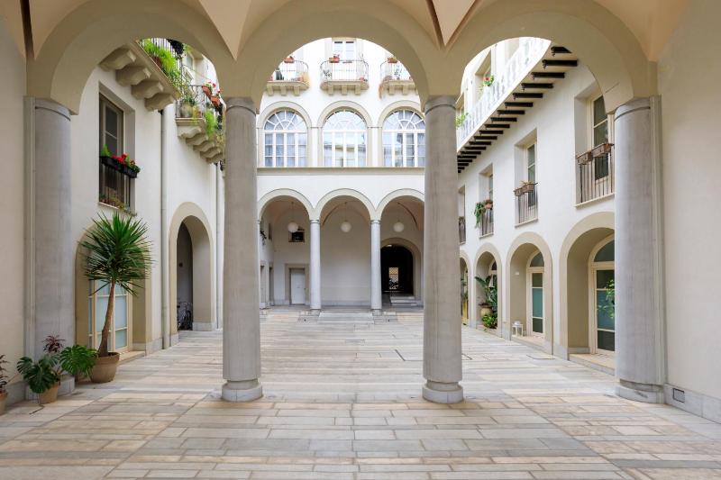 Tomasi Apartment Palermo — отель с удобным расположением в Палермо