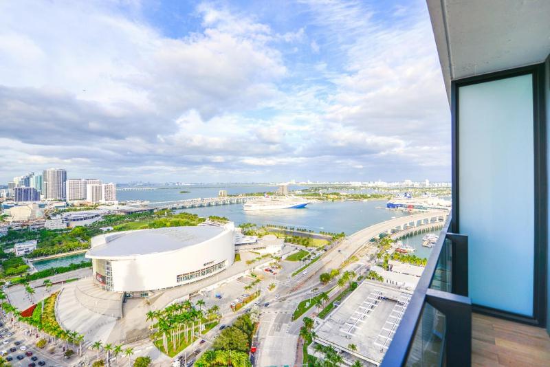 Prime Location with Amazing Ocean and City Views — отзывы гостей и цены