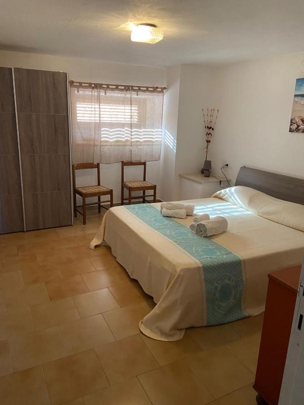 Bilocale a La Maddalena - Comodo appartamento con terrazza