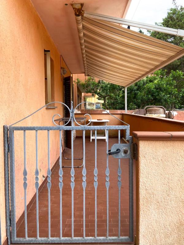 Bilocale a La Maddalena - Comodo appartamento con terrazza