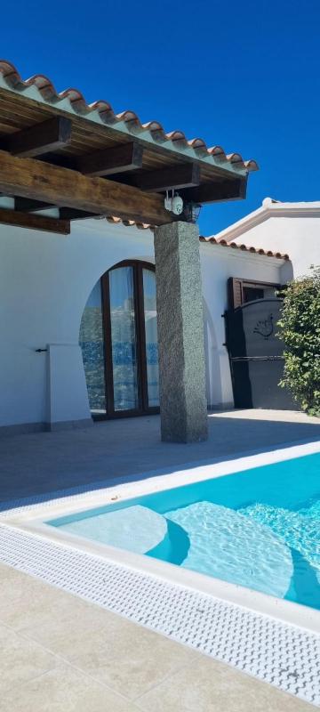 Le Pavoncelle a Budoni - Lussuosa villa fronte mare