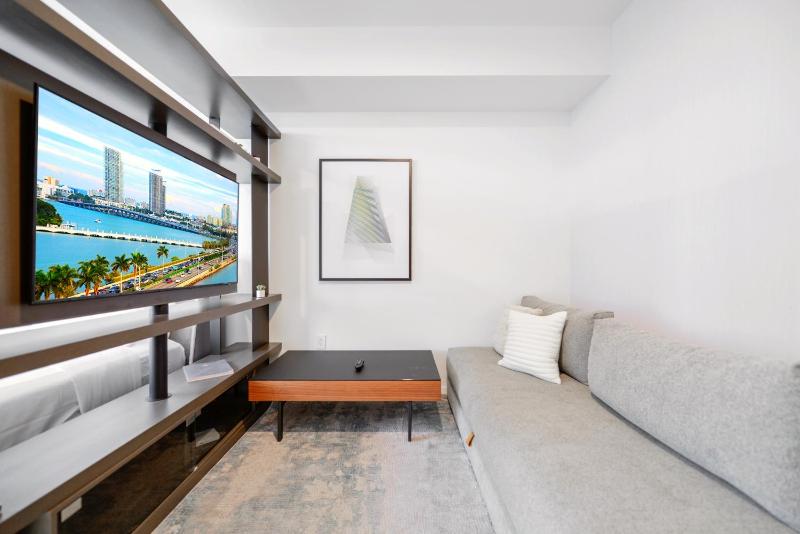 Exclusive Bay View Studio at Downtown Miami — отель с удобным расположением в Майами