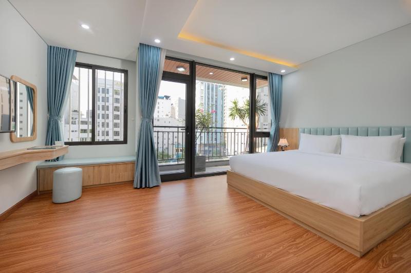 Hummer Hotel & Apartment Da Nang Beach — всё о проживании в Дананге