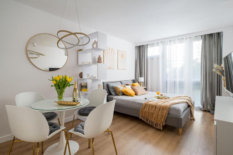 Gold Premium Central Suite 950 m to Central Station parking — отель с удобствами в Варшаве