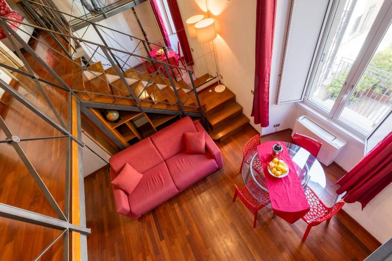 Цены на Colosseum romantic loft в Риме