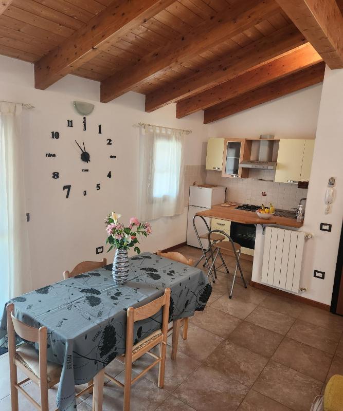 Appartamento a Càbras - Spazioso Alloggio Vicino al Mare